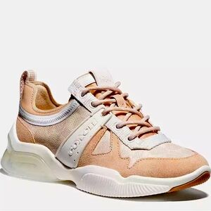 Coach city runner